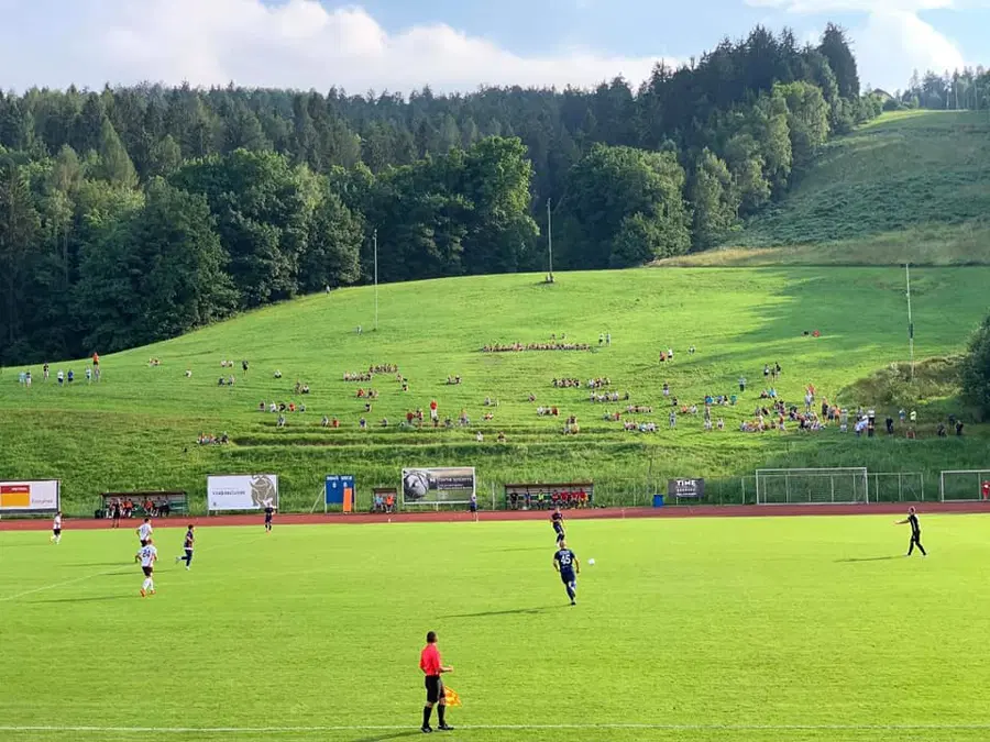 Po uvodu v 2. SNL na vrhu Fužinar