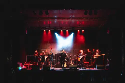 FaušDur Band v čudovitem ambientu ravenskega gradu očaral obiskovalce