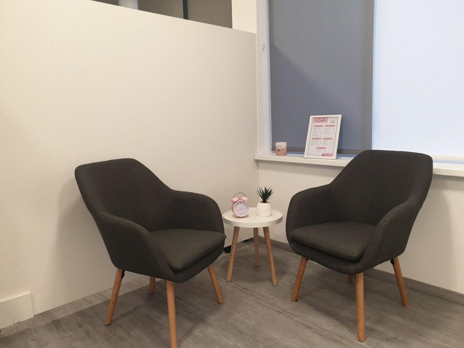 Vlada sprostila nekatere storitvene dejavnosti