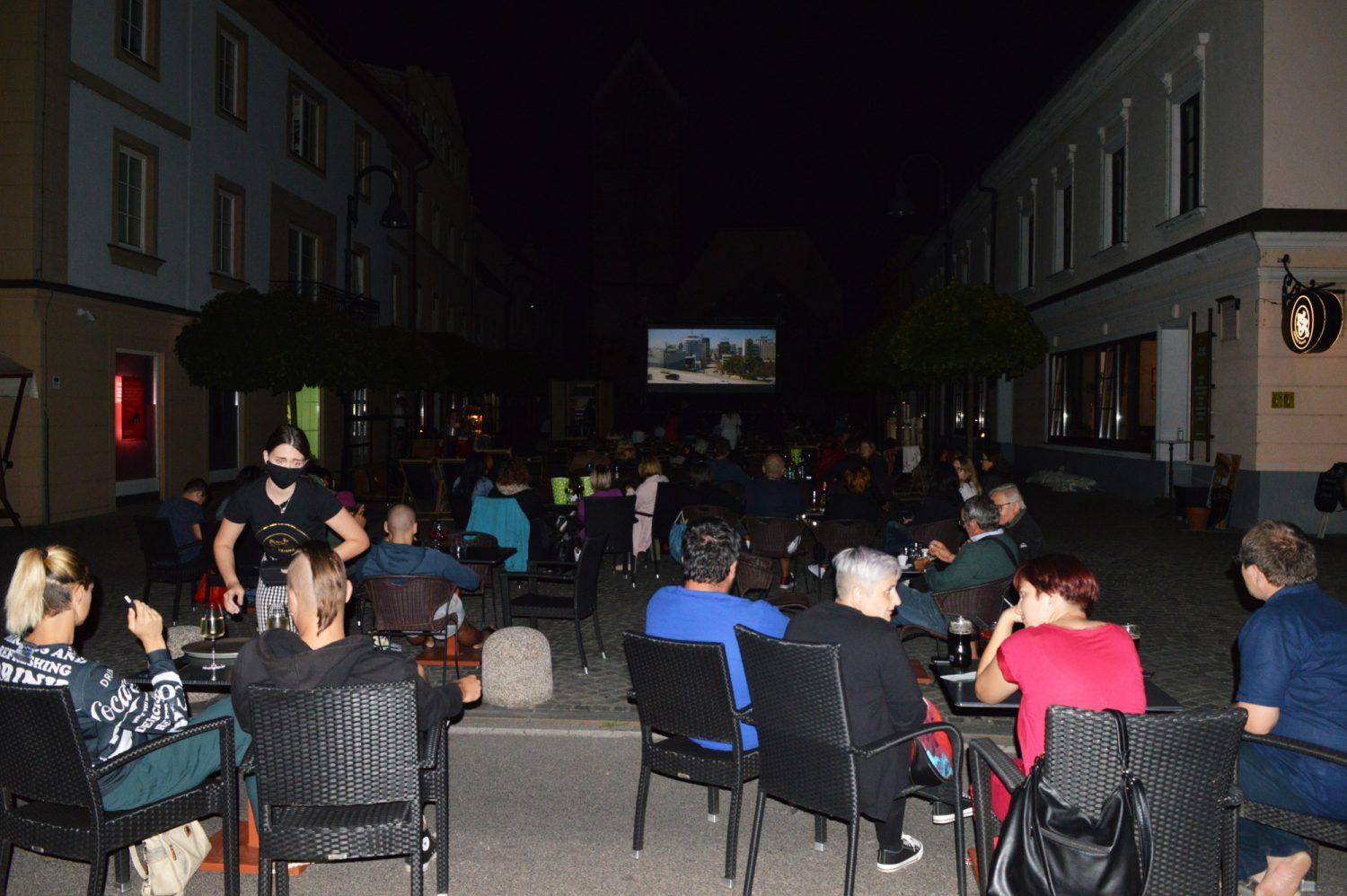 V Slovenj Gradcu zaživel kino na prostem
