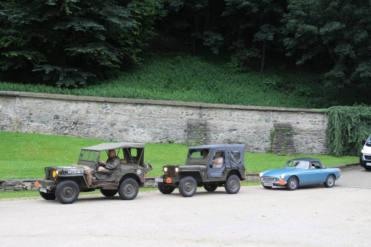 Na poti do Guinnessovega rekorda so se ustavili tudi na Dvorcu Bukovje