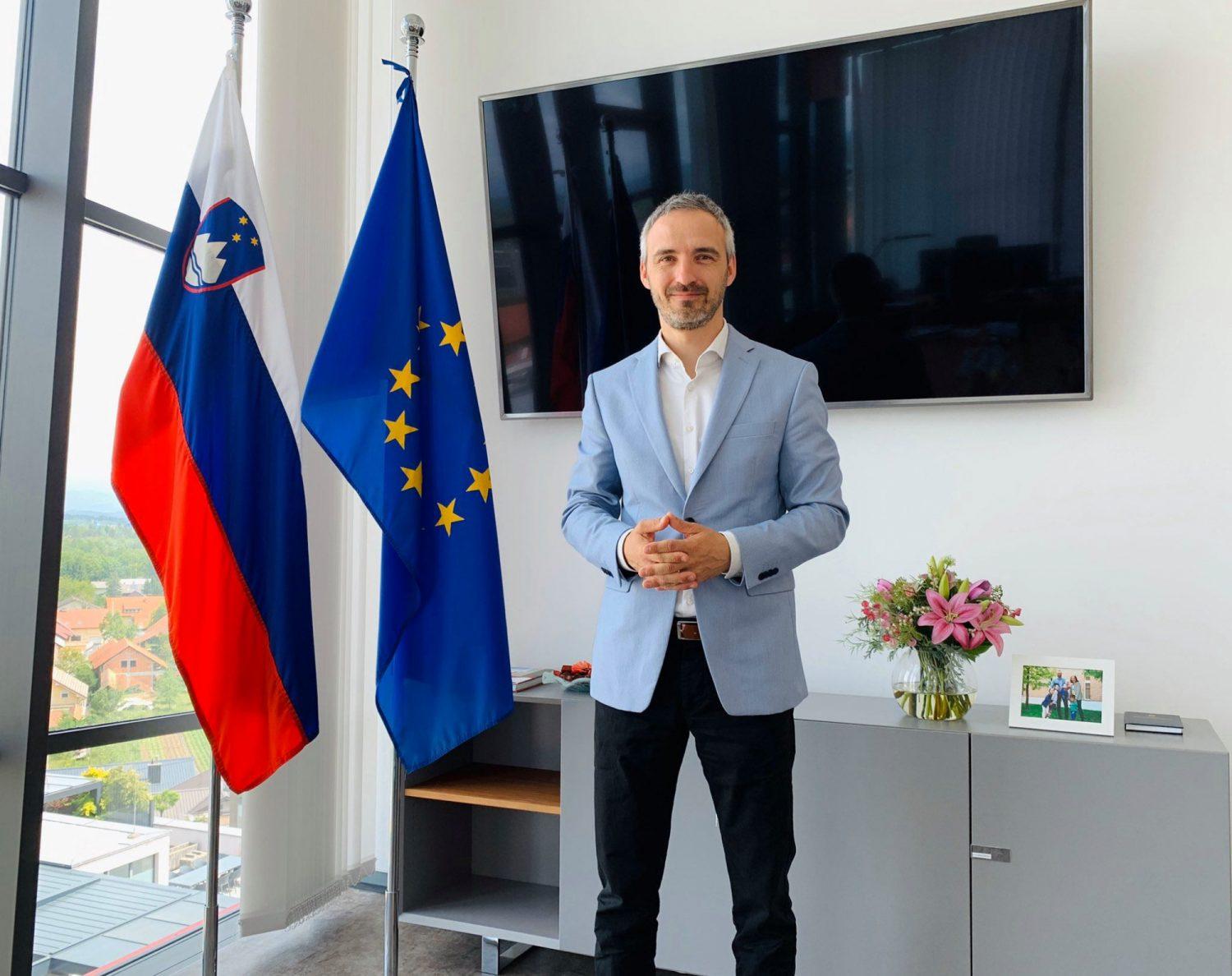 Cigler Kralj: Ker nimam nahrbtnikov in nikomur nisem nič dolžan, lahko svobodno delam