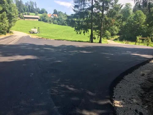 Makadamska pot do Prežihove bajte je prenovljena