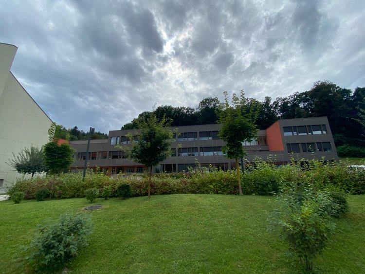 Objavljen razpis za vpis novincev v srednje šole in dijaške domove za novo šolsko leto