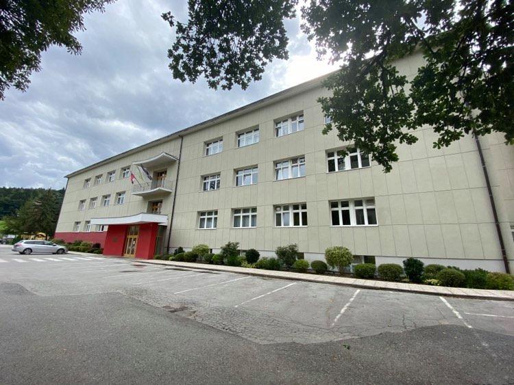 Bo vlada podaljšala tudi počitnice?