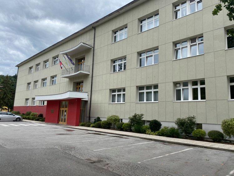 Bojkot pouka tudi na ravenski gimnaziji in Srednji zdravstveni šoli v Slovenj Gradcu