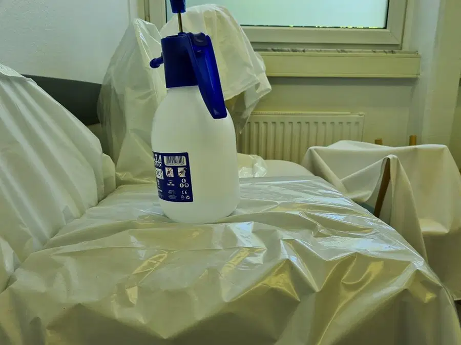 V petek v Sloveniji potrdili 227 okužb, na Hrvaškem 241