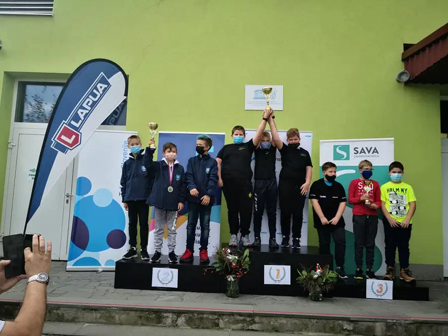 Mlajši dečki iz Strelskega društva Dolič postali državni prvaki, dekleti podprvakinji