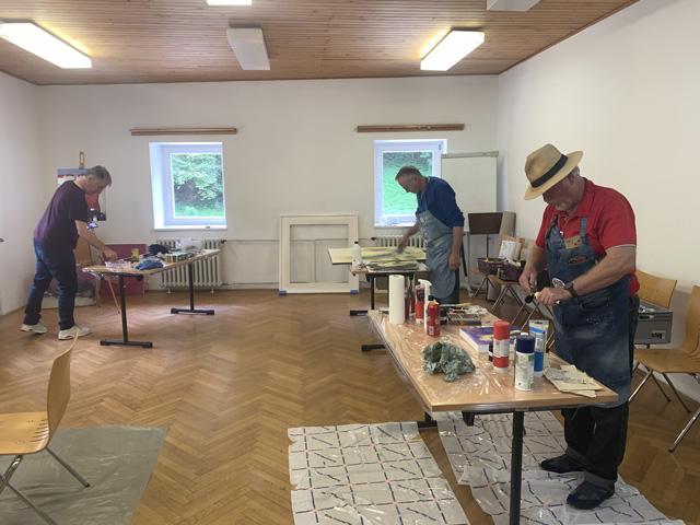 Umetniki iz Slovenije in Avstrije ustvarjali jesenske podobe Dravograda