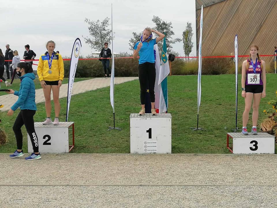 Zala Sekavčnik na državnem prvenstvu v krosu zasedla prvo mesto