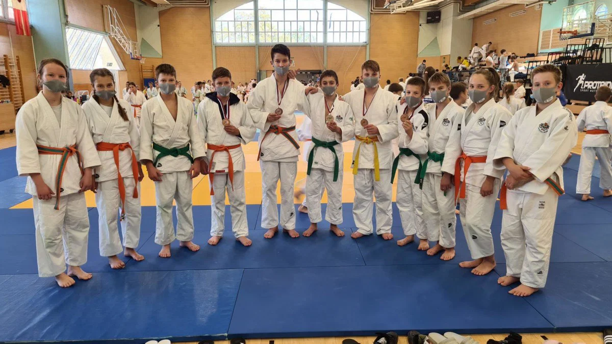Koroški judoisti osvojili 12 odličij in pokal za 4. mesto