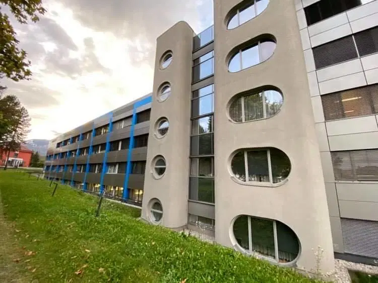 V slovenjgraški bolnišnici kmalu skoraj podvojene kapacitete za bolnike s covidom-19