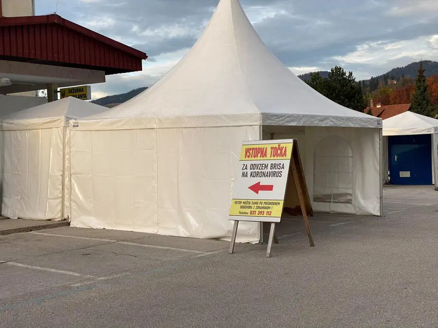 V Sloveniji v četrtek potrdili 1279 novih okužb