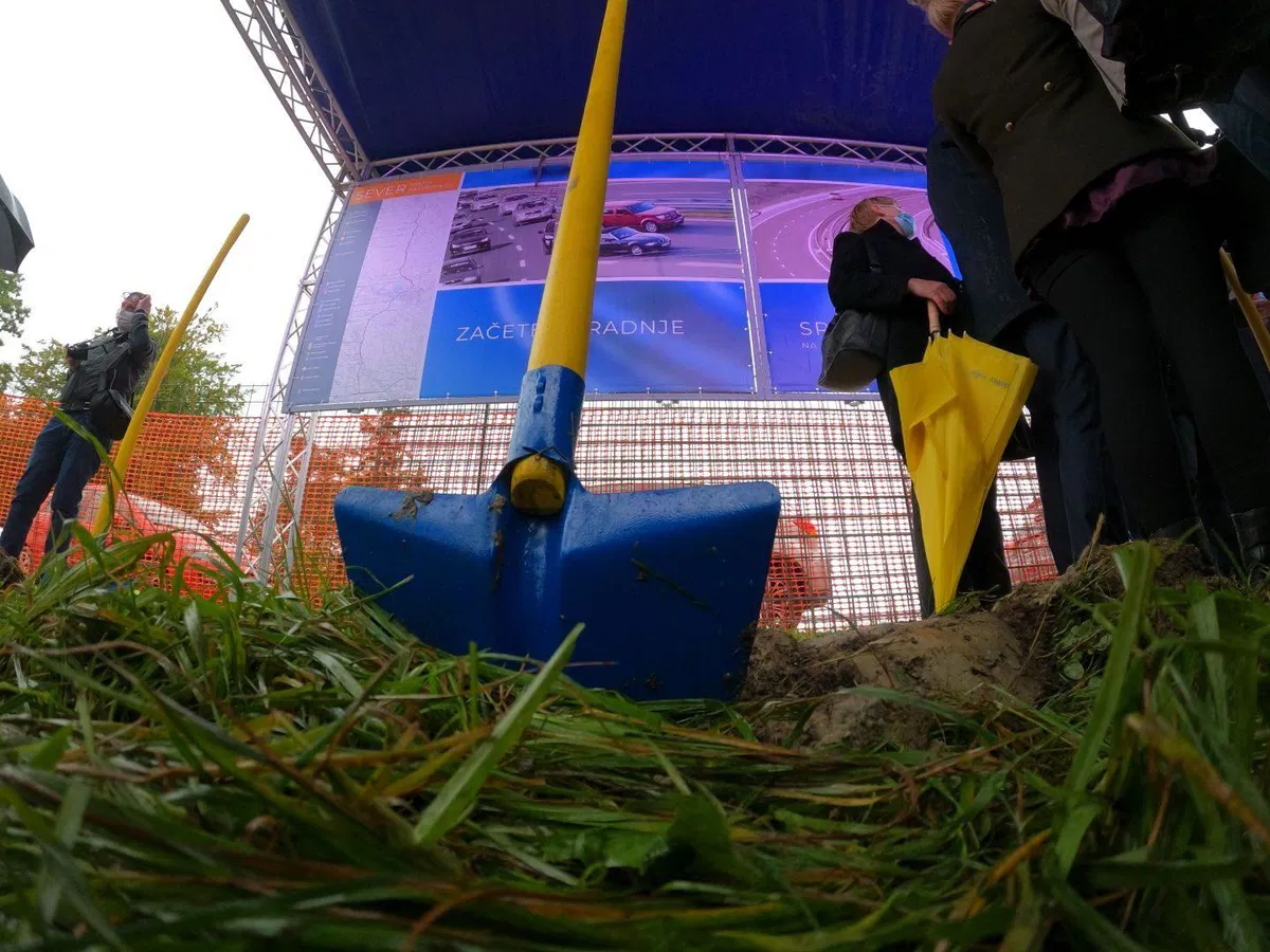 Minister Vrtovec: "Gradnje 3. razvojne osi ne more nič več zaustaviti"