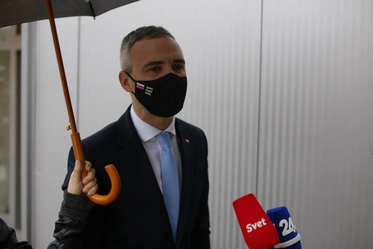 Interpelacija ministra za delo Janeza Ciglerja Kralja vložena v DZ