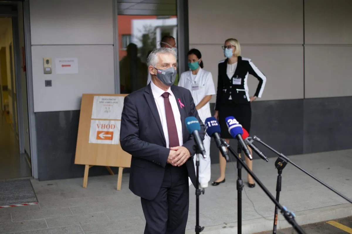 Gantar: "Popolna zaustavitev zdravstvenega sistema bi še dodatno podaljšala čakalne dobe nad dopustno čakalno dobo"