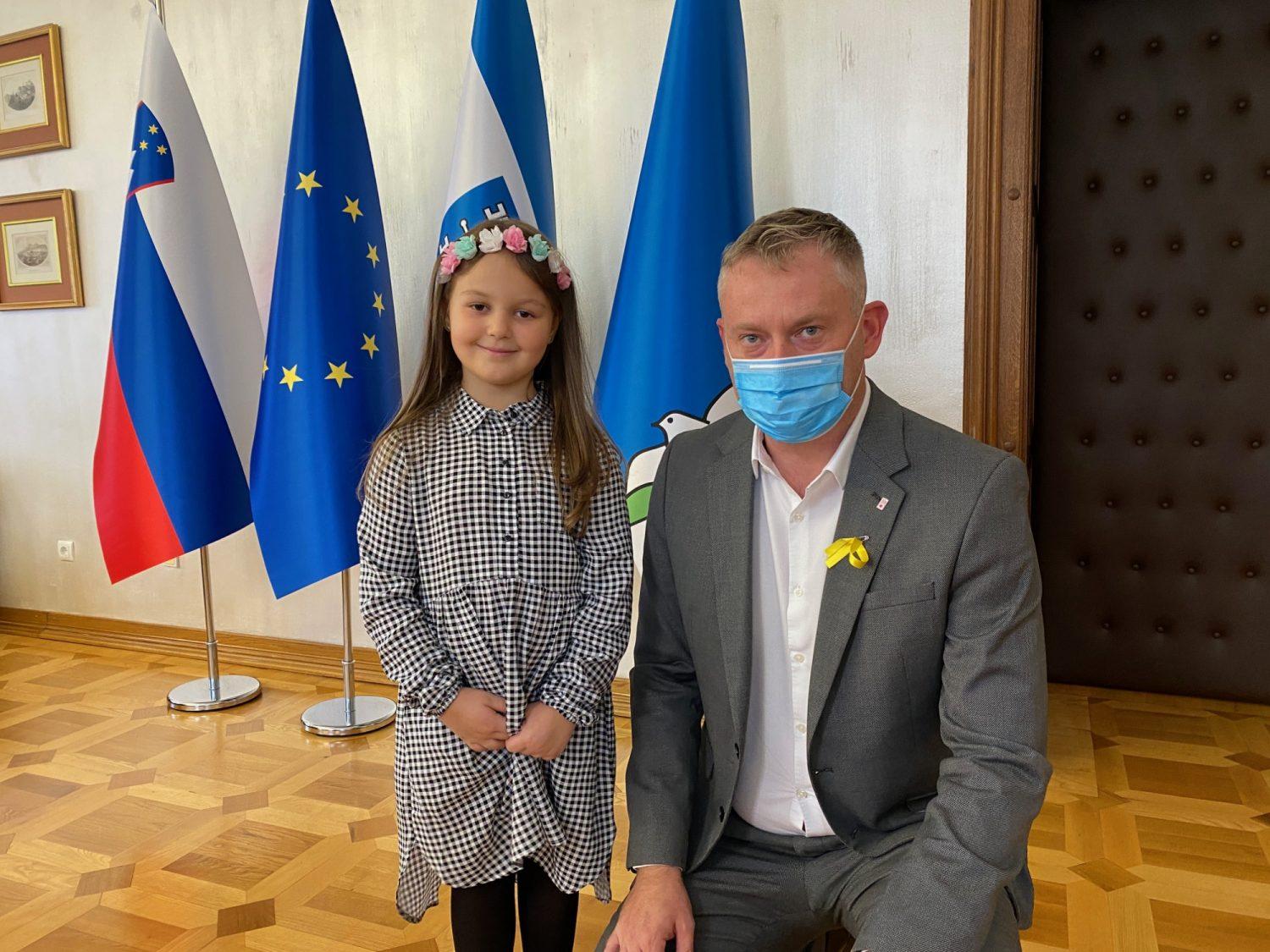 Junakinja 3. nadstropja obiskala slovenjgraškega župana