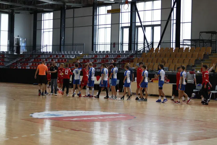 Ekipa kadetov slovenjgraškega rokometnega kluba se je uvrstila med prvoligaško elito