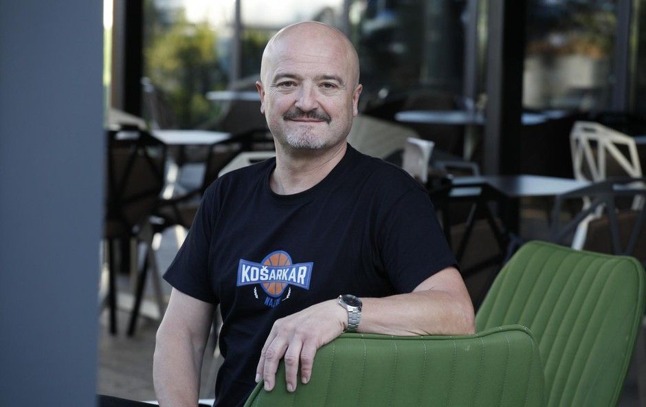 Primož Suhodolčan: "Danes največkrat podarjam knjige. Če dobim v zameno veselje v očeh, je to zame dovolj in nekaj najlepšega."