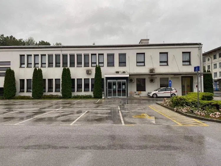 Na Koroškem v soboto potrdili eno novo okužbo, v regiji največ precepljenih na Ravnah