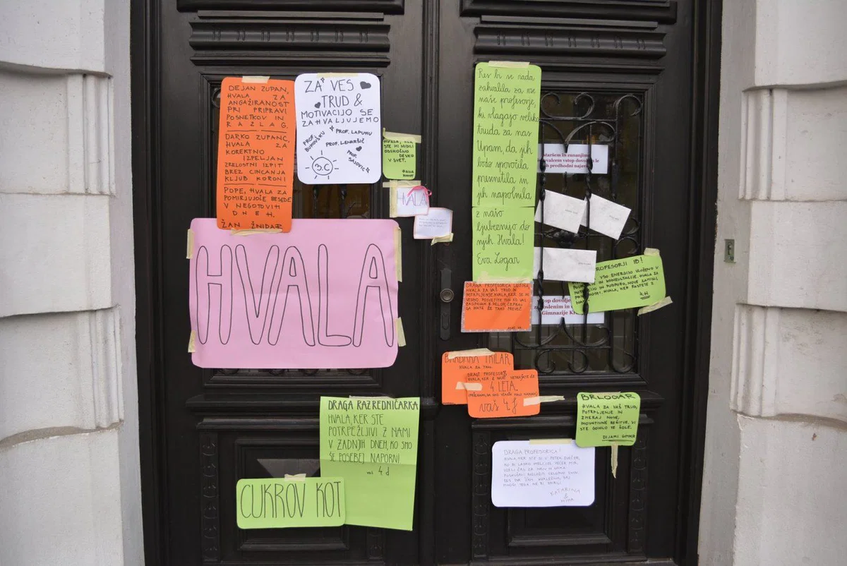 Dijaki Gimnazije Kranj profesorje zasuli z ljubeznivimi in spodbudnimi sporočili