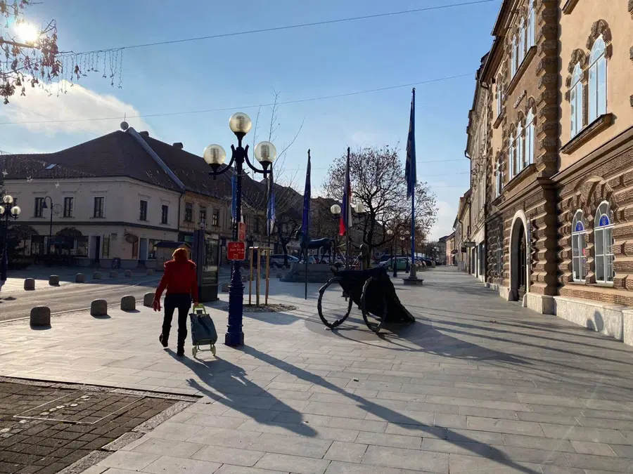 Včeraj na Koroškem 44 novih okužb. Brez novih primerov dve občini