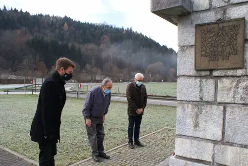 Delegacija KDD Franjo Malgaj s polaganjem venca počastila državni praznik