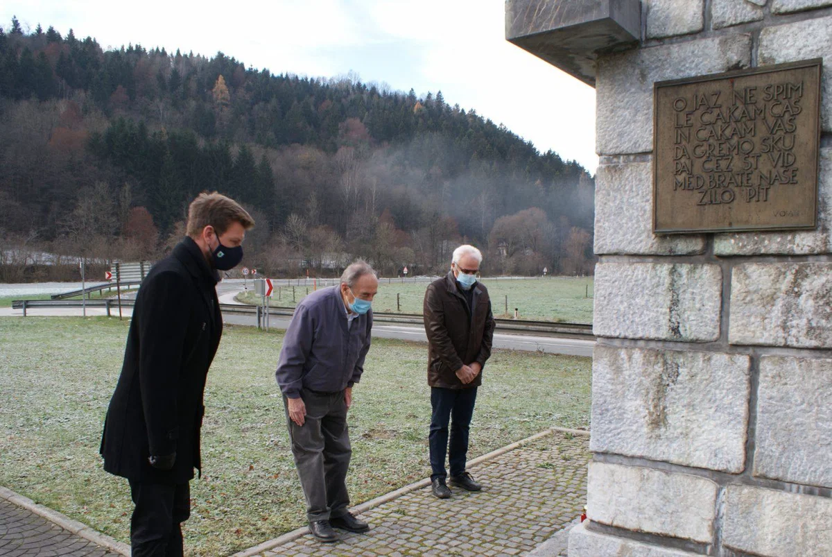 Delegacija KDD Franjo Malgaj s polaganjem venca počastila državni praznik