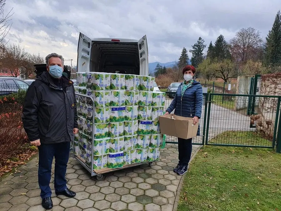 Lions klub Slovenj Gradec z donacijo razveselil koroške domove starejših in CUDV Črna