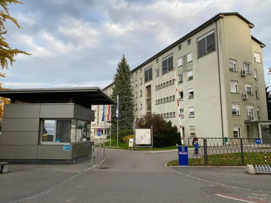 V nedeljo sedem novih okužb v slovenjgraški bolnici