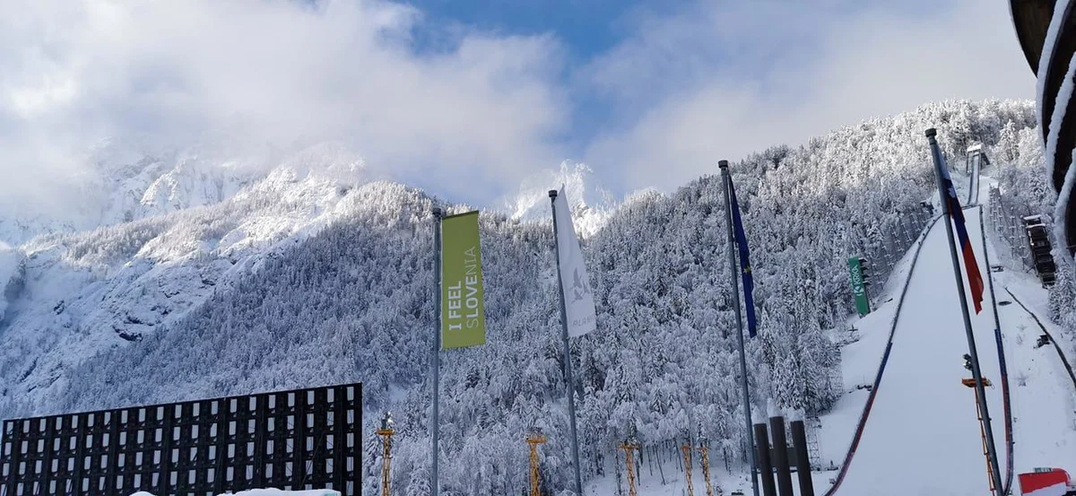 Po izključenem Timiju Zajcu mehurček v Planici zapustil tudi glavni trener Gorazd Bertoncelj