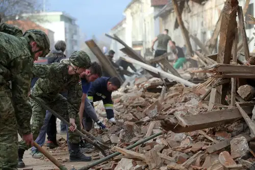 V Slovenj Gradcu zbiranje darov za pomoči potrebne po potresih v Petrinji