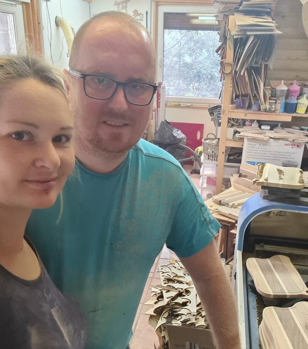 Maja in Gregor: Kljub krizi se pri nama obseg naročil ni dosti spremenil in imava ves čas polne roke dela