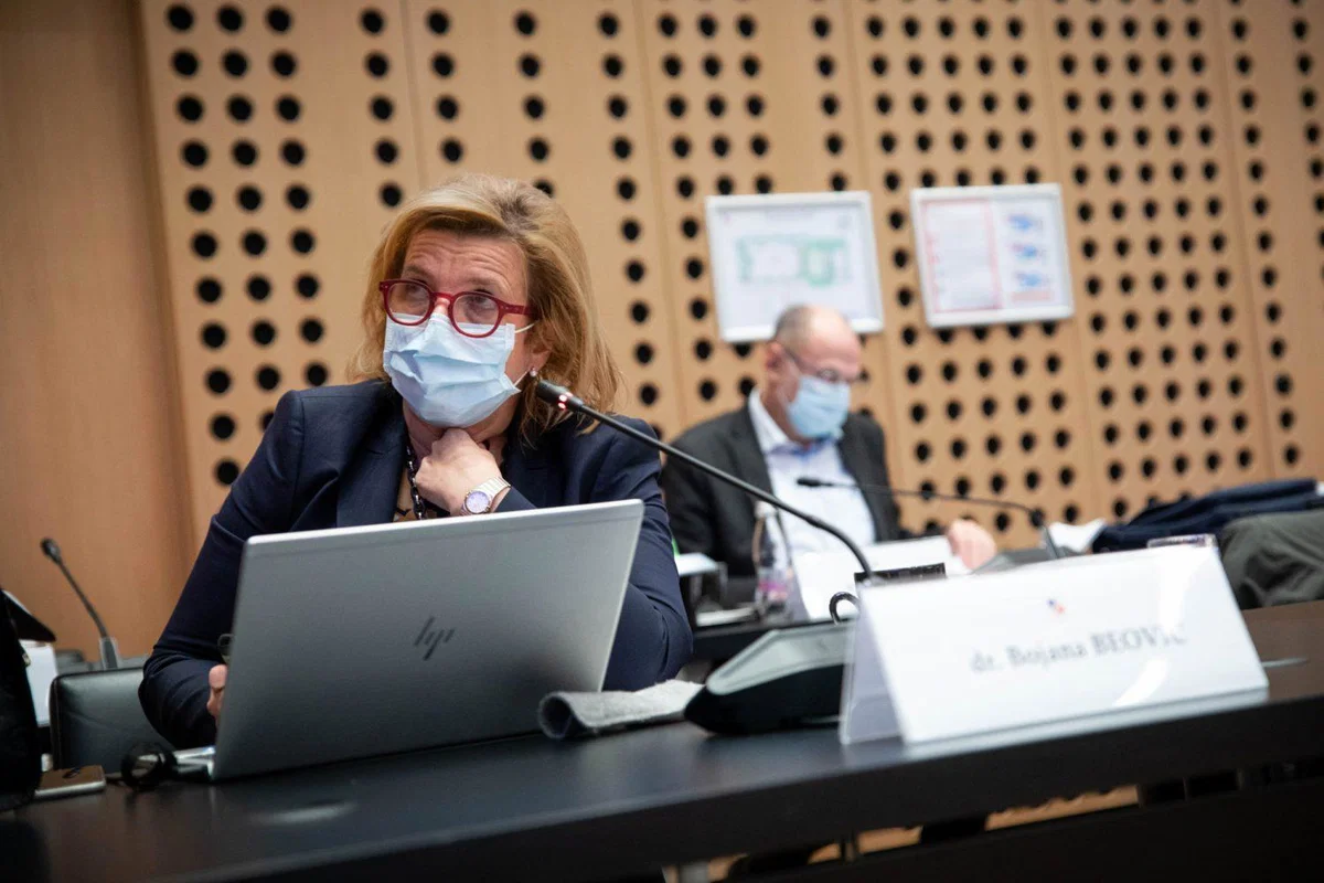 Kacin o navedbah, da je vlada zamujala s pripravami na drugi val epidemije in da ni upoštevala nekaterih predlogov strokovne skupine