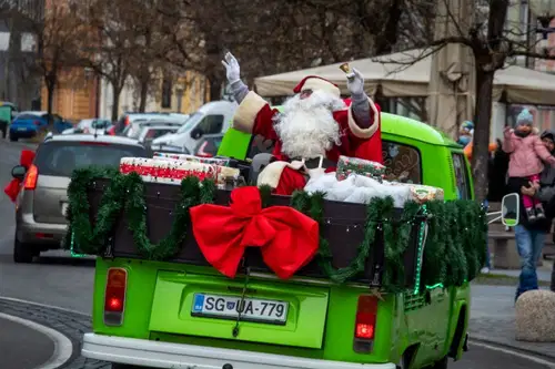 Božiček danes razveselil otroke na območju MO Slovenj Gradec
