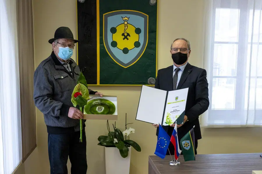 V Mežici ob občinskem prazniku podelili priznanja občine