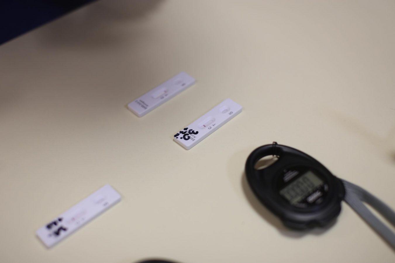 Dobavitelj odpoklical pozitivne kontrole iz serije hitrih testov z začetka januarja