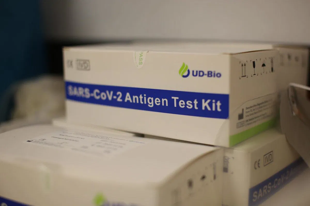 Testiranje s hitrimi antigenskimi testi po novem tudi na Muti