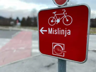 Kolesar se je sinoči hudo poškodoval na kolesarski stezi v Mislinji