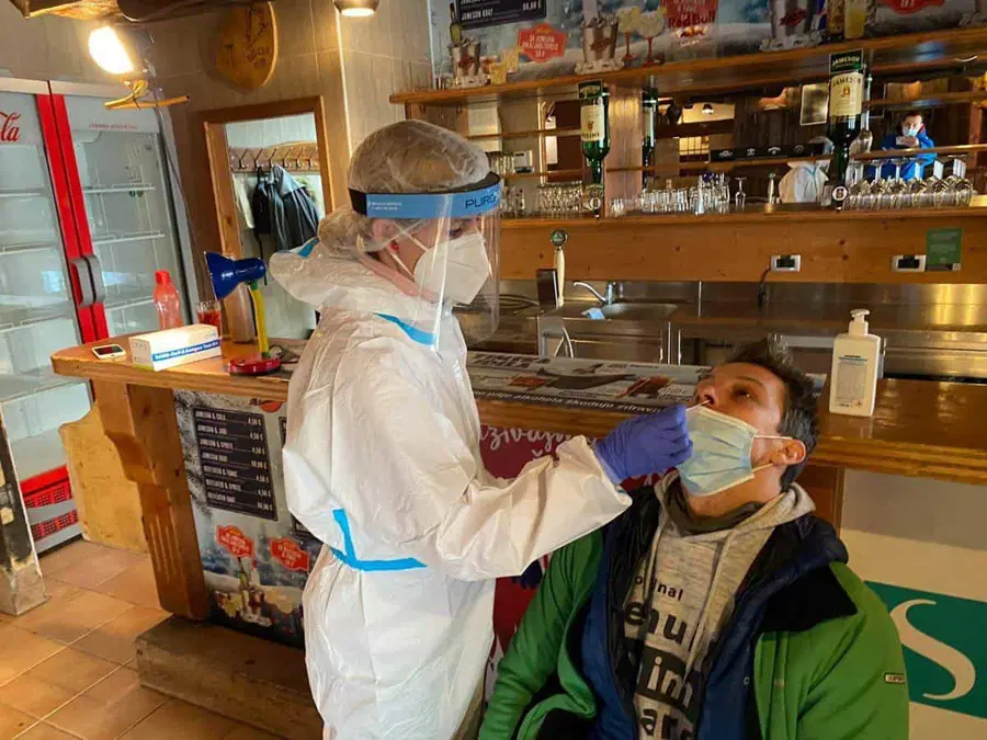 Včeraj na Koroškem največ okužb v Slovenj Gradcu in Radljah