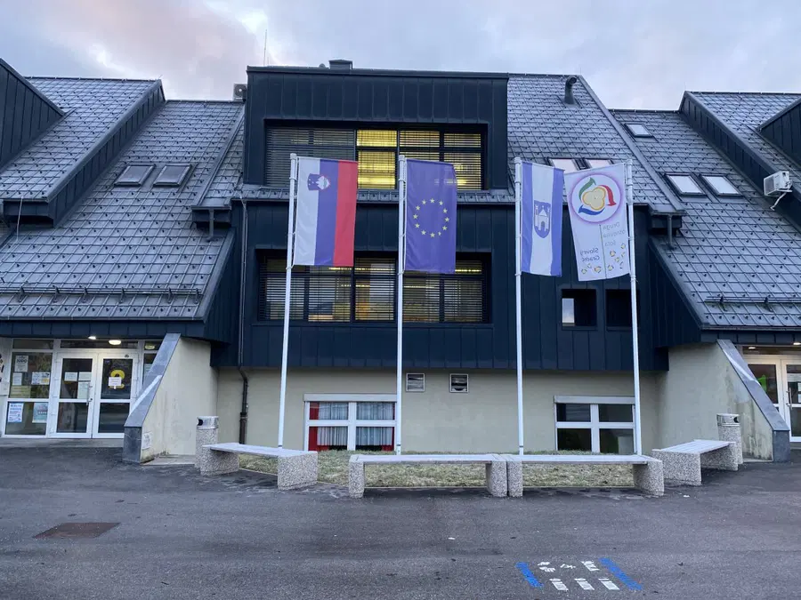 Spet v šolo: Za prvošolca stroški v povprečju 60 evrov, za devetošolca 150 evrov