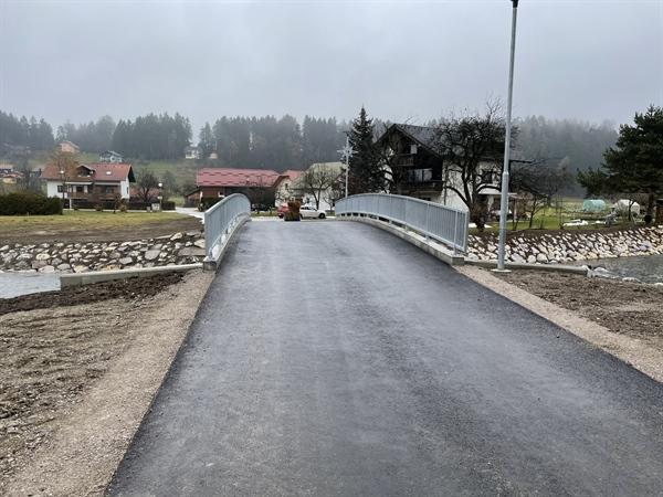 Izgradnja mostu čez Mislinjo v Šmartnem ena izmed večjih lanskih infrastrukturnih investicij v MOSG