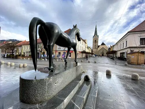 Napeto nočno vračanje iz šole v naravi na Koroško