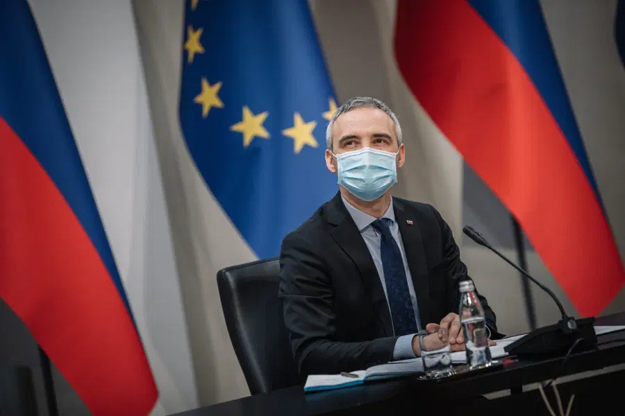 Financiranje Zavoda Iskreni "kaplja čez rob" za vložitev interpelacije zoper Ciglerja Kralja