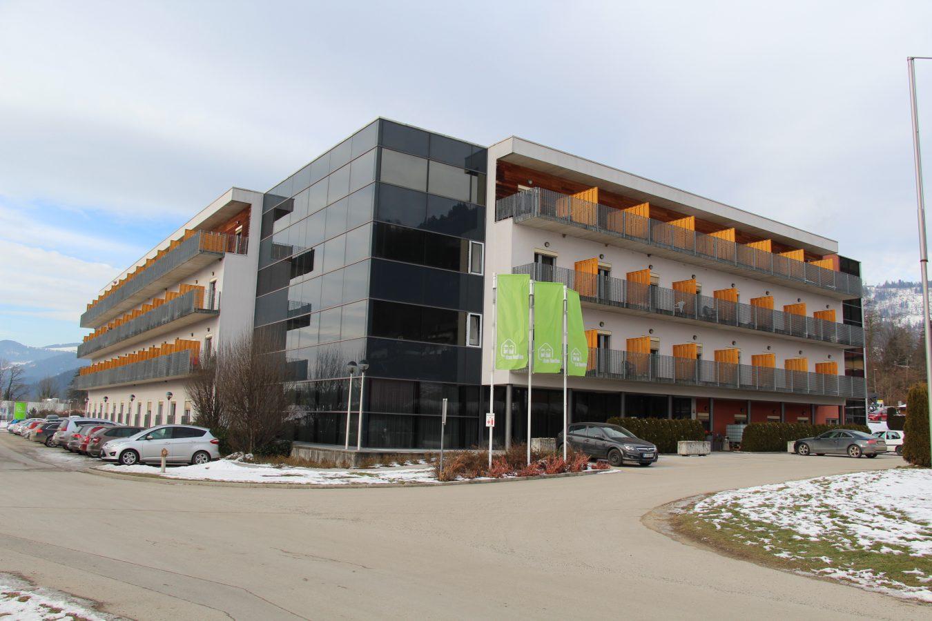 Nova direktorica Doma Hmelina je postala Janja Ramšak