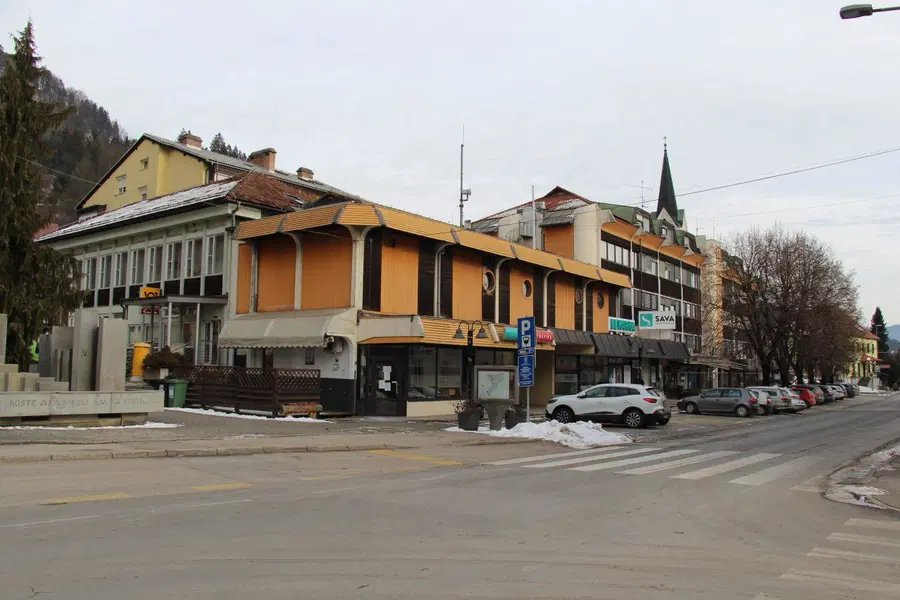 Včeraj nove okužbe v desetih koroških občinah. Koroška izpolnjuje pogoje za oranžno fazo