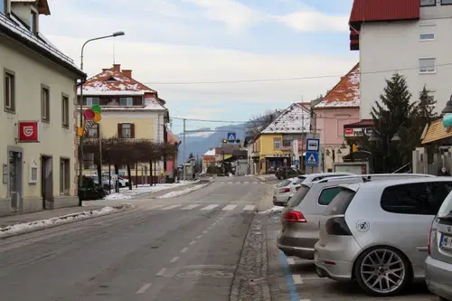 V ponedeljek na Koroškem potrdili 10 primerov okužb. V bolnišnici je 19 covidnih bolnikov