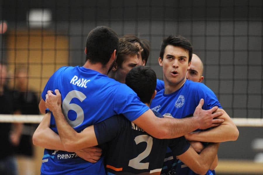 Odbojkarji Fužinarja do zmage nad Brezovico