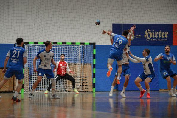 Korošci na Obali dosegli deveto zmago in po točkah ujeli doslej petouvrščene Ribničane