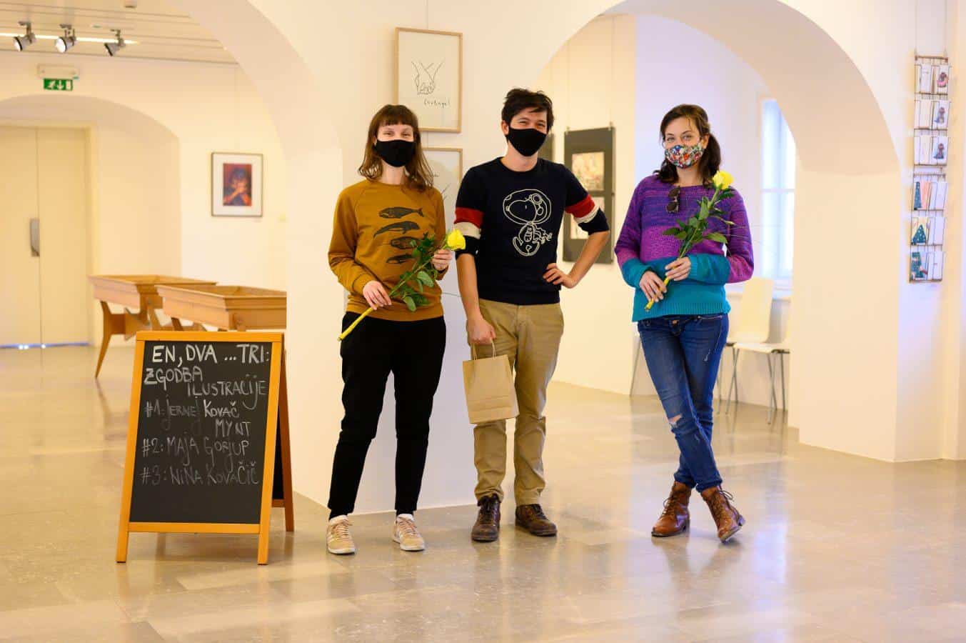 V ravenski knjižnici v treh potezah obarvano Grajsko razstavišče